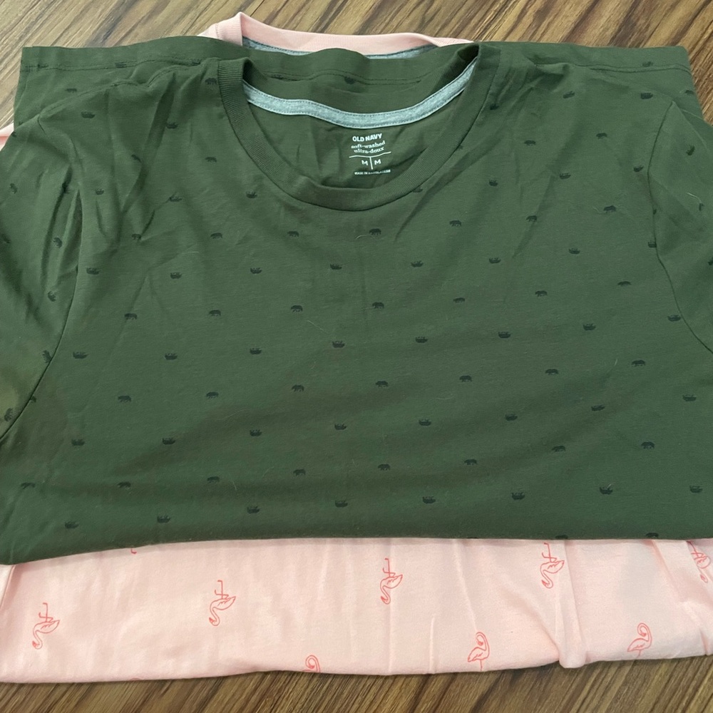 2 Old navy t shirt pack - Picture 3 of 3